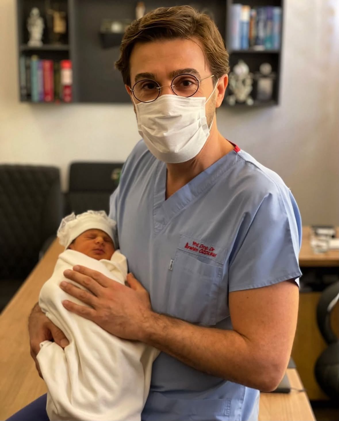 Op. Dr. İbrahim Halil Özdurak — klinikten kare 6